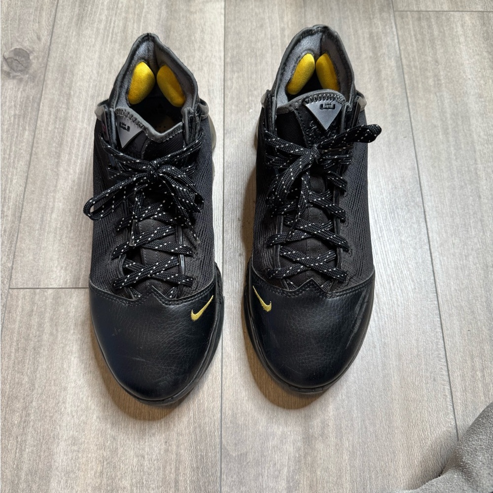 Nike Men's LeBron Low Witness Black and Yellow Athletic Shoes